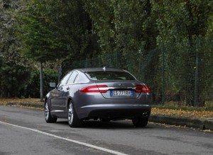 jaguar_xf2_2_07_big