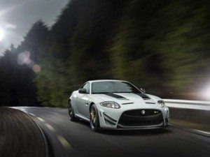 jaguar_xkr_s_gt_guida_05_big