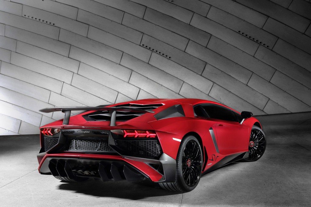 lamborghini-aventador-lp-750-4-2015-10