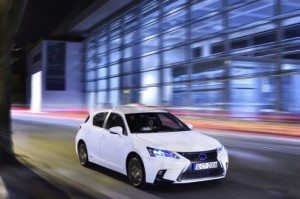 lexus-ct-hybrid-2014-07