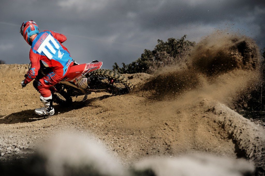 mxgp-honda-prime-immagini-ufficiali-del-team-hrc-2015-evgeny6