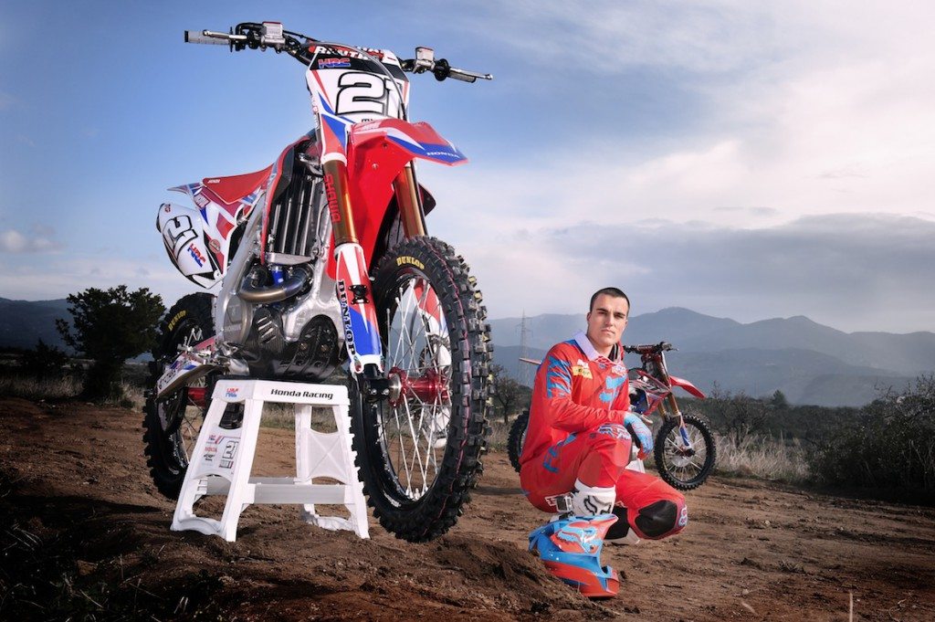 mxgp-honda-prime-immagini-ufficiali-del-team-hrc-2015-gautier4