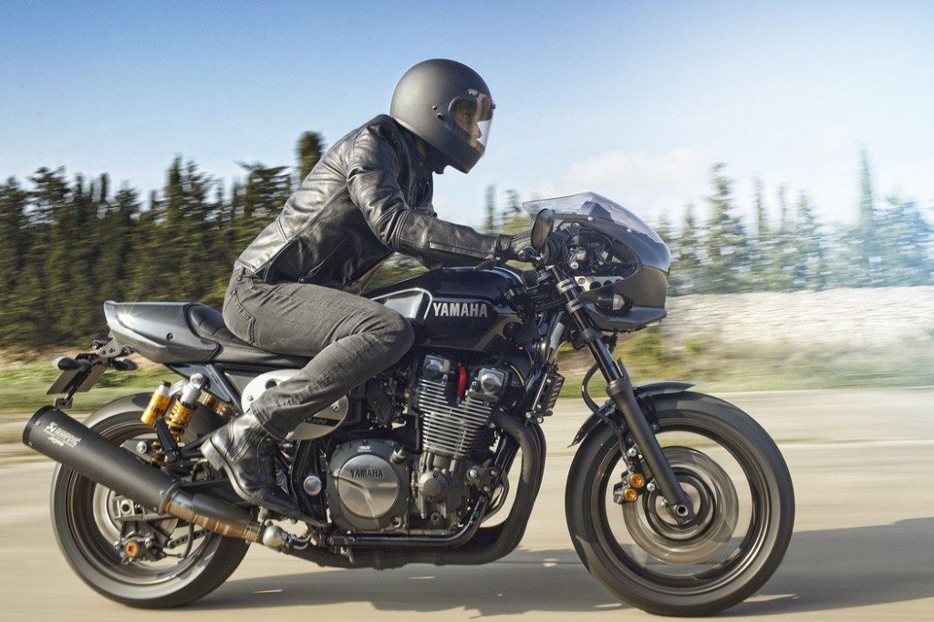 Yamaha XJR1300 Racer MY 2015